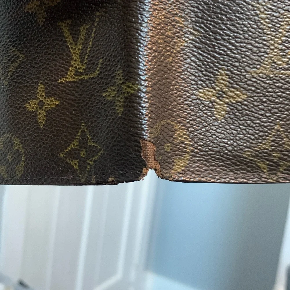 1998 authentic Louis Vuitton card holder / men’s wallet